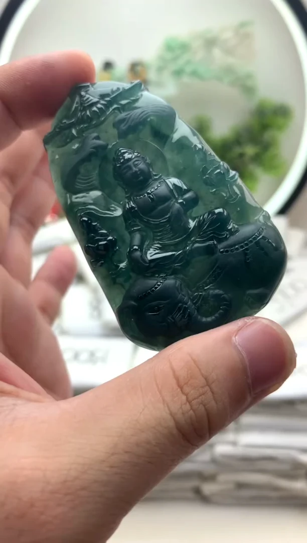 颈饰未镶嵌翡翠普贤