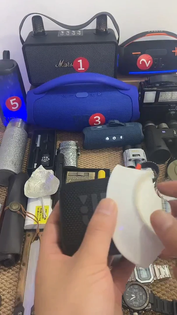 瓷片闪购商品 如图所示