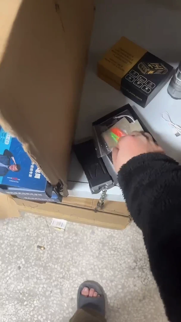 月光宝盒定焦强光手电