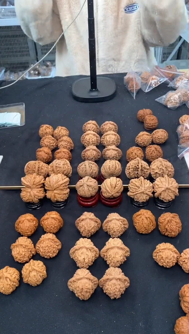 【闪购商品】文玩核桃把件四座楼44/45