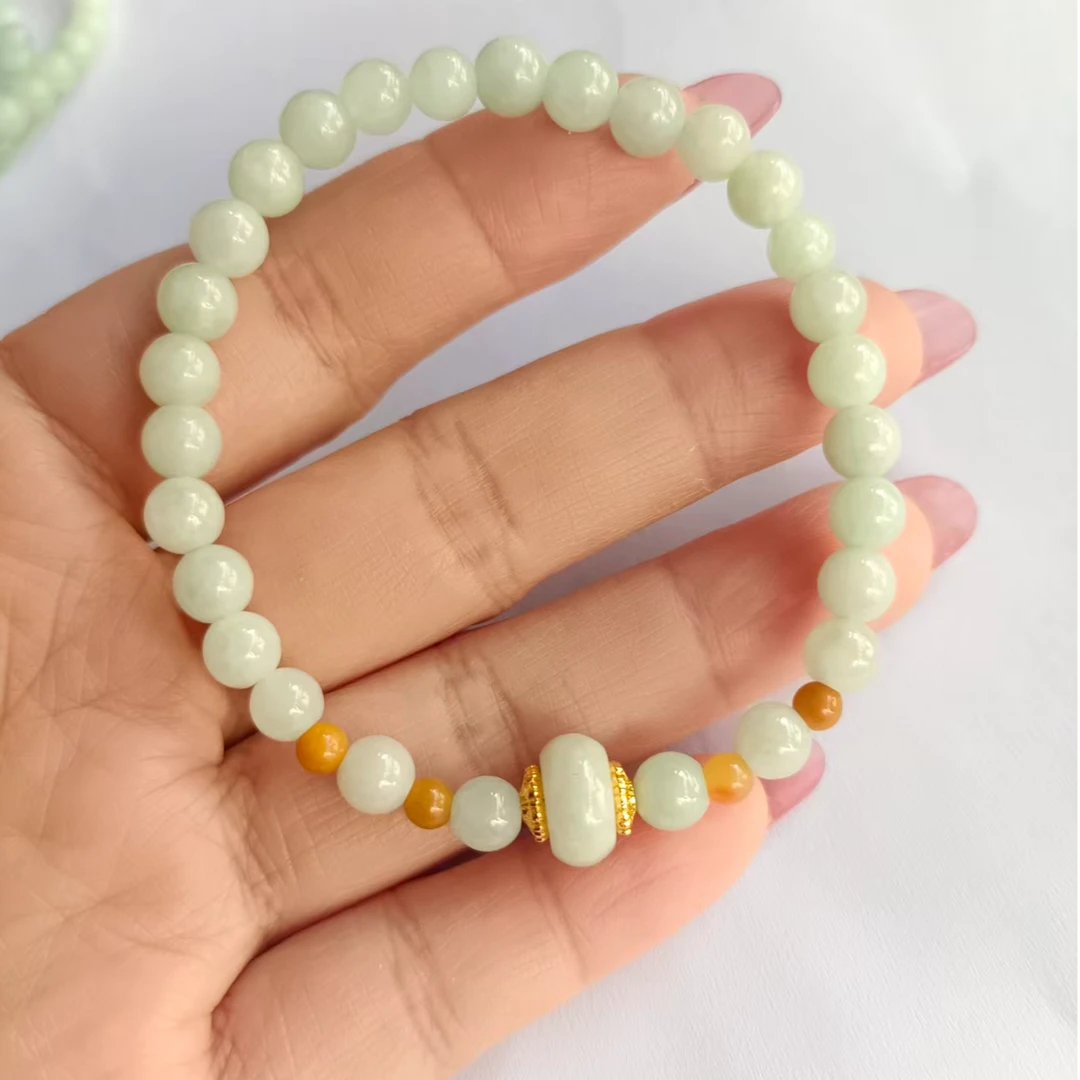 天然翡翠A货，时尚百搭手串，多样性发其一