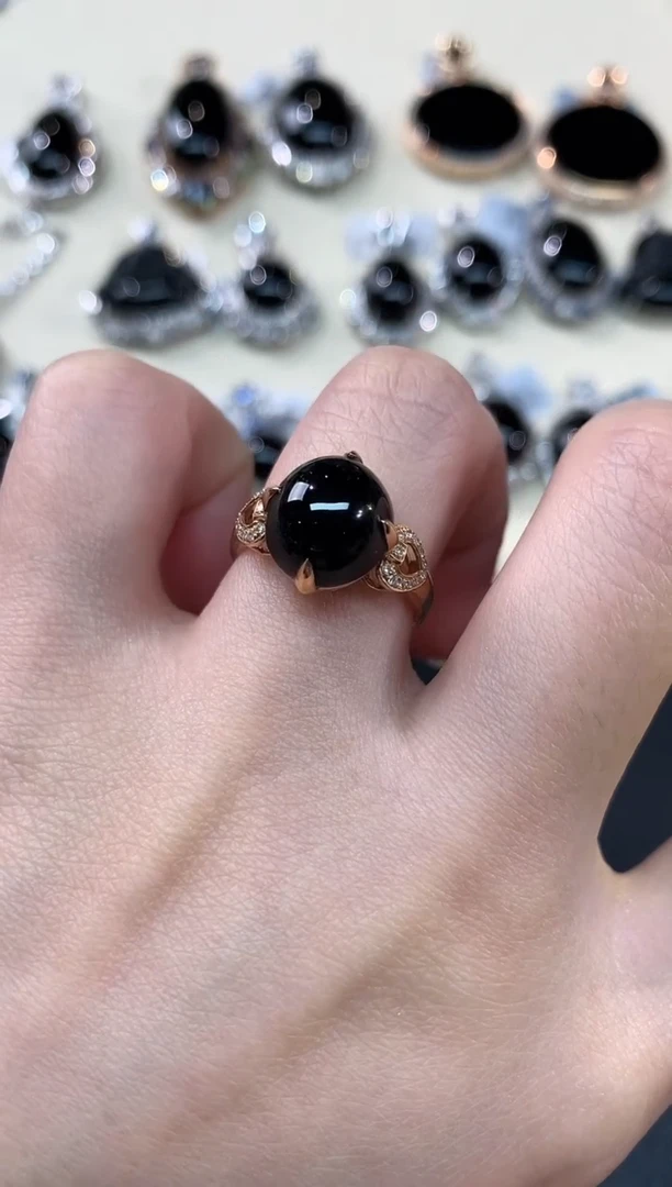 【闪购商品】翡翠戒指18K金镶嵌A524|6800