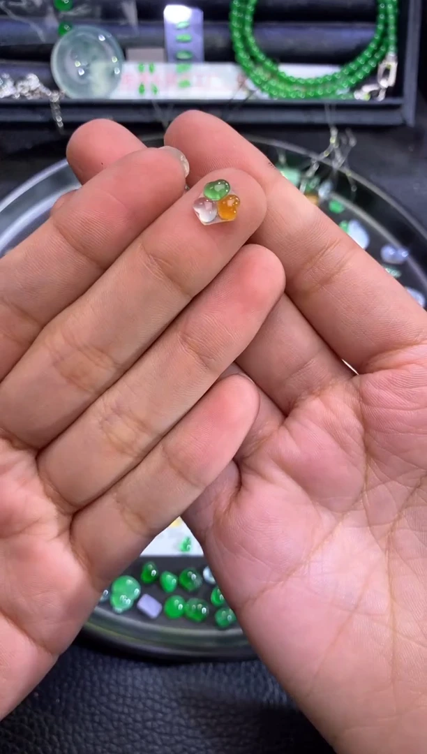 未镶嵌挂件翡翠爱心