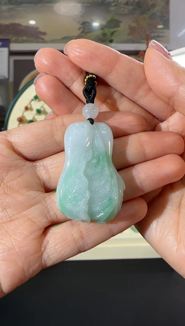 颈饰未镶嵌翡翠白菜