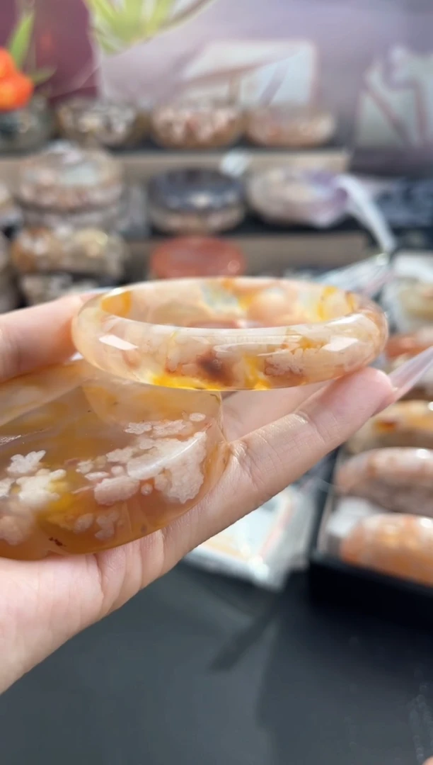 未镶嵌手镯石英质玉61