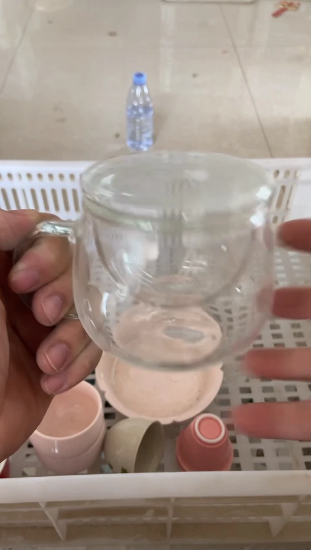 杯无运费险有瑕疵的摄影的产品有使用过的痕迹有点脏介意勿拍