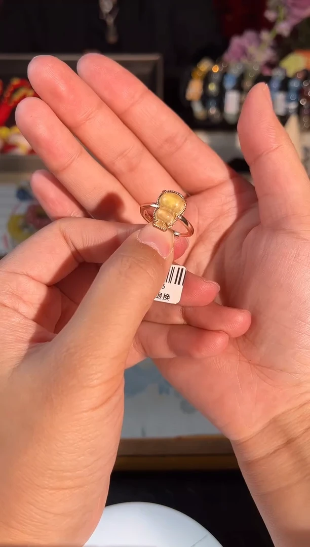 【闪购商品】蜜蜡戒指未镶嵌A10戒指