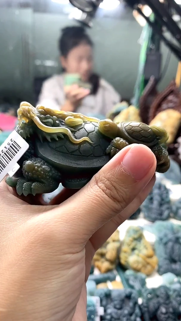 未镶嵌定制翡翠草*?翡翠毛货不退不换12.7