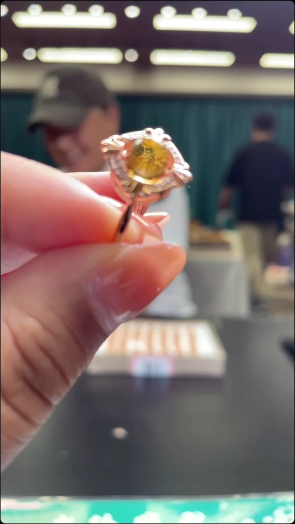 未镶嵌琥珀手链随机发一个