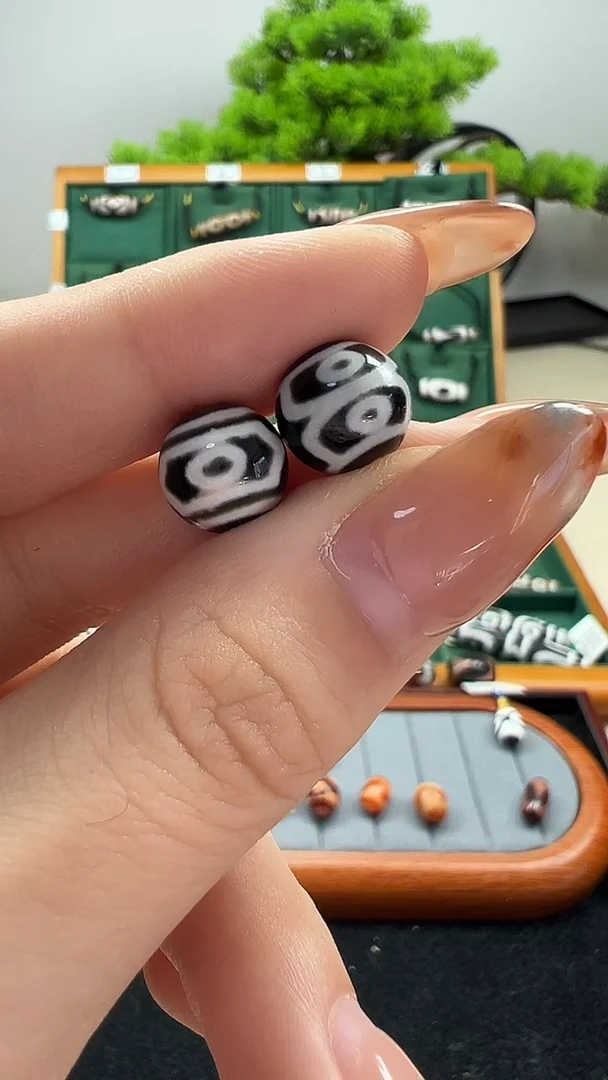 玛瑙/玉髓（覆膜）颈饰未镶嵌20.（微瑕随机发货）