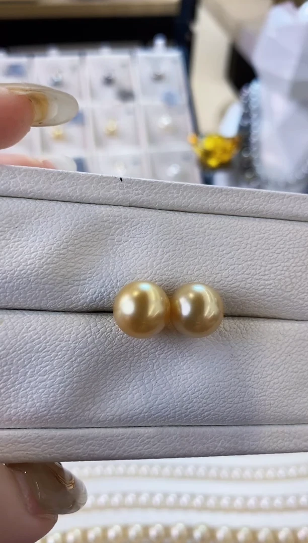 18K金镶嵌耳饰海水珍珠10-11南洋金珠耳饰