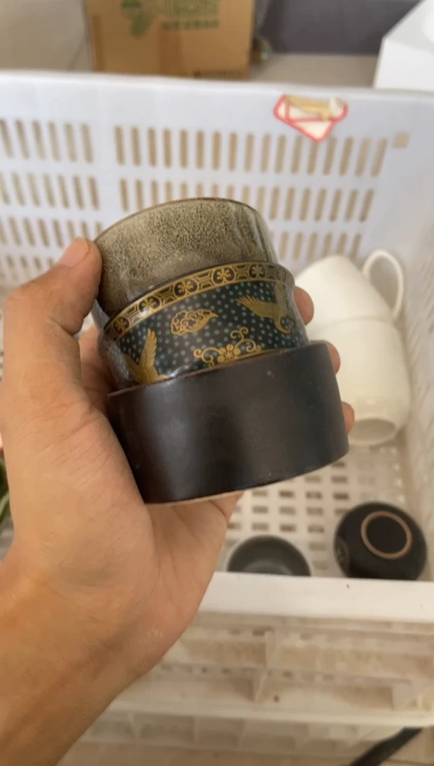 无运费险有瑕疵的摄影的产品有使用过的痕迹有点脏介意勿拍