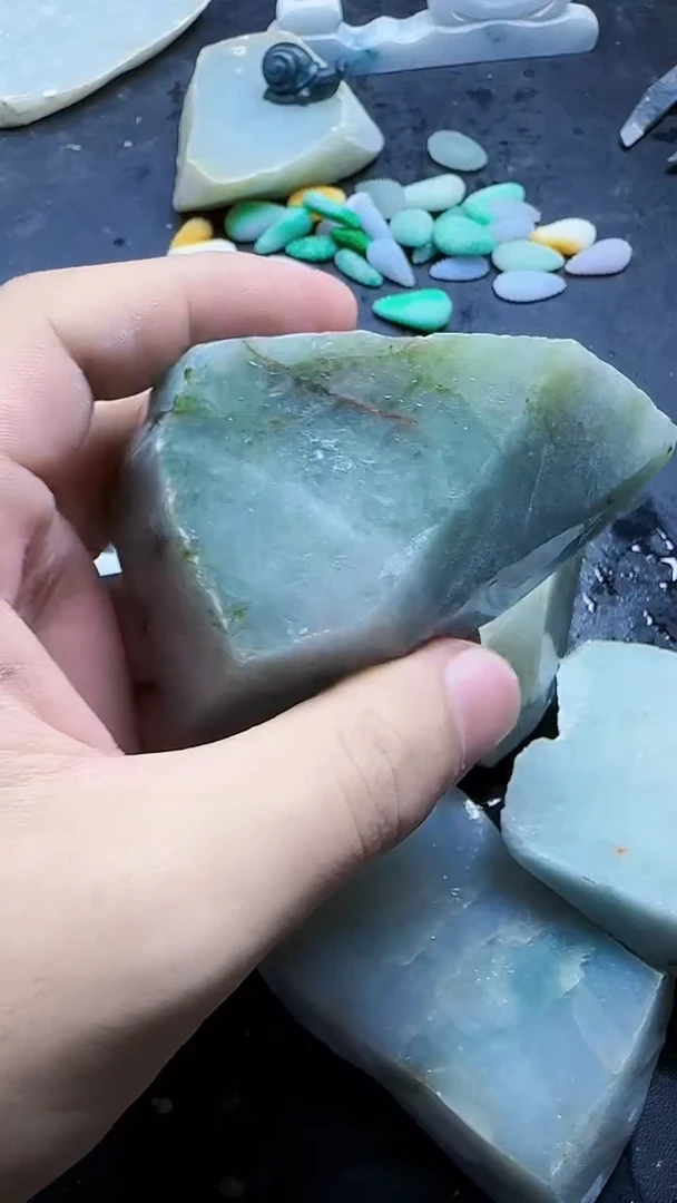 翡翠挂件未镶嵌040翡翠