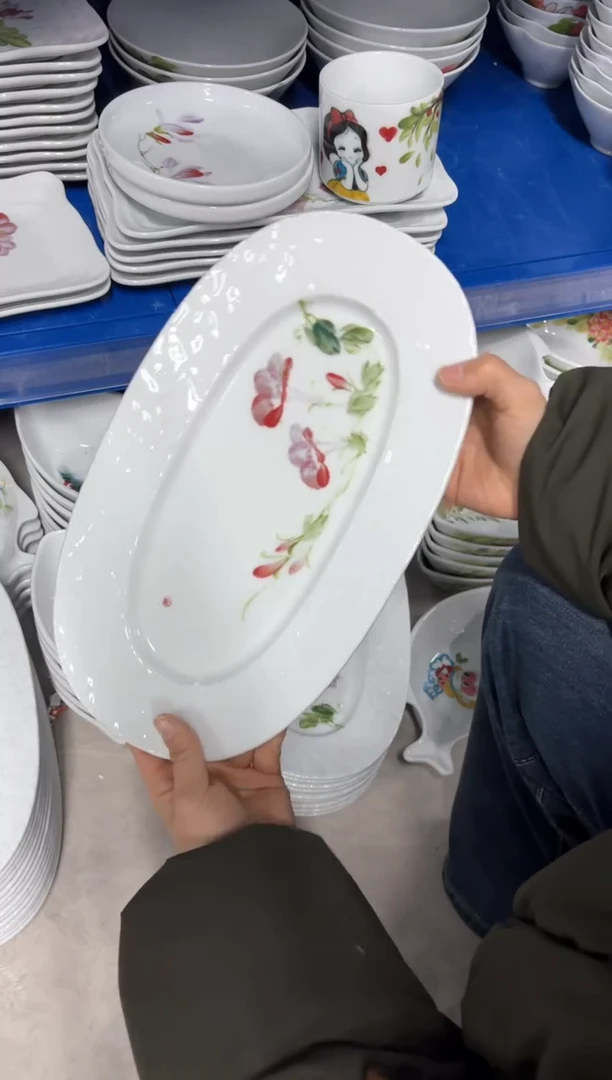 景德镇手绘釉中彩（食品级）手捏鱼盘