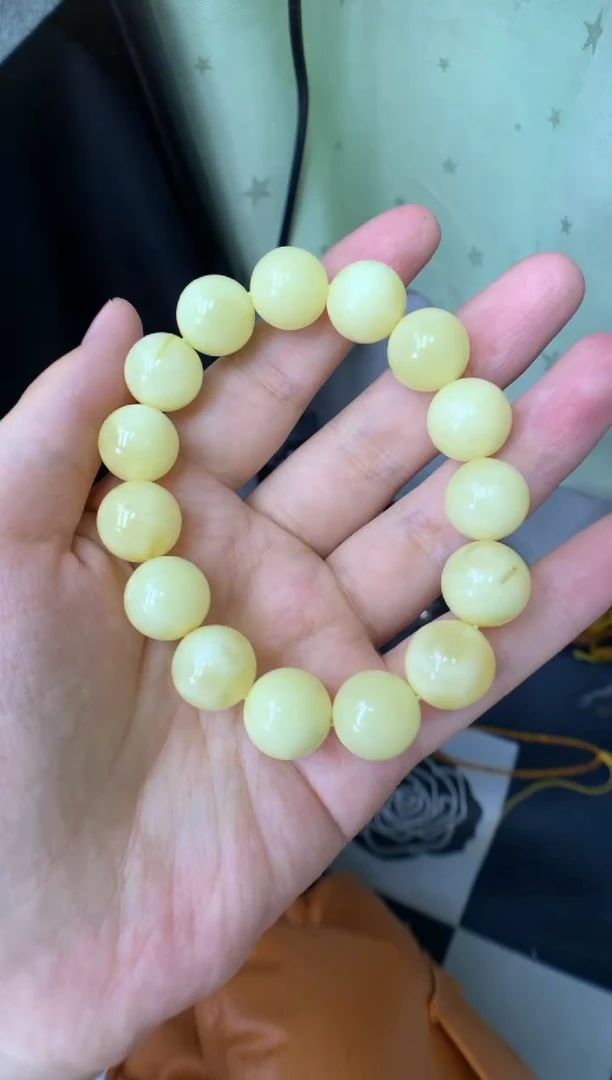 琥珀未镶嵌珠宝奇石1