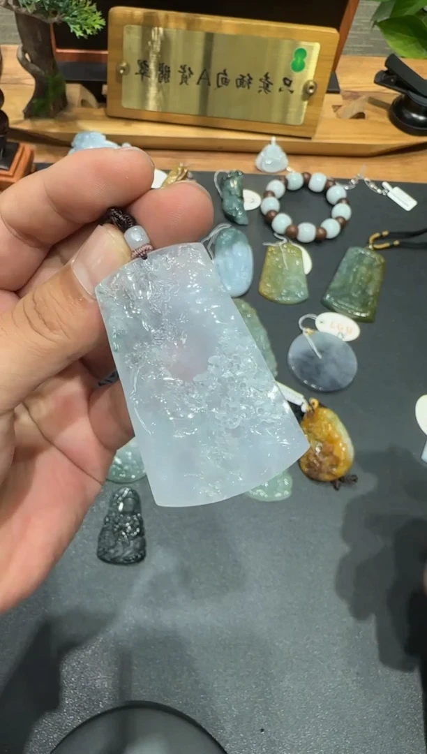 未镶嵌挂件翡翠A货翡翠多样性孤品