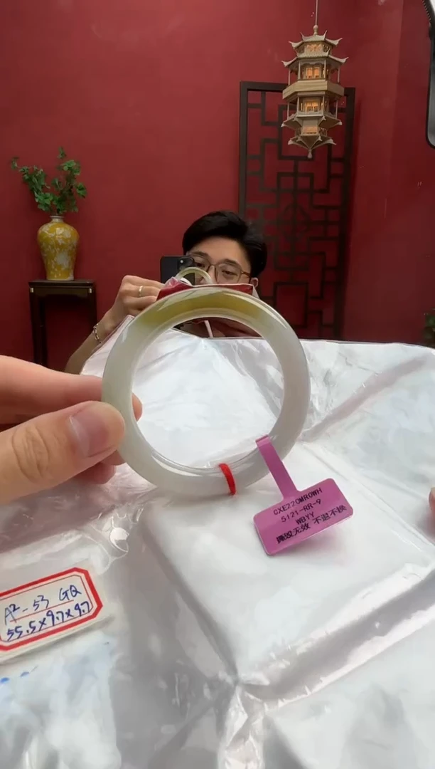 未镶嵌手镯（圆镯）翡翠翡翠手镯2