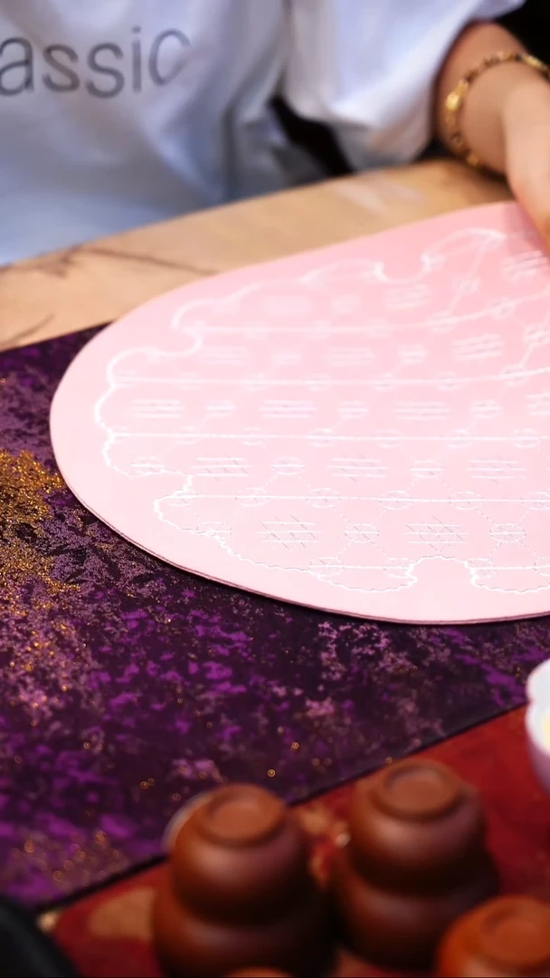 粉色刺子绣茶席大碗茶的茶