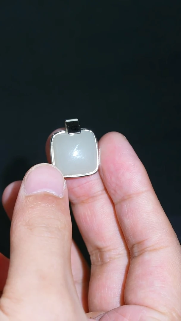 吊坠(不含链)银S925镶嵌和田玉42