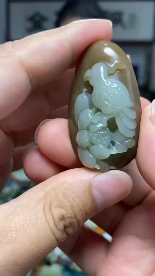 颈饰未镶嵌和田玉18