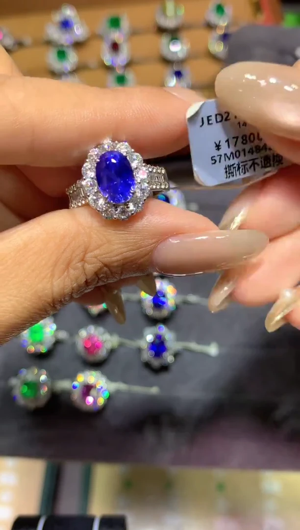 戒指蓝宝石18K金镶嵌3.06ct