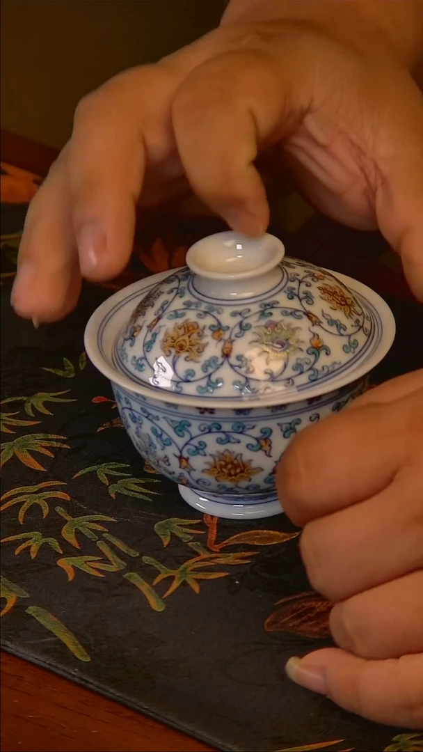 杯手工手绘杯杯很美丽