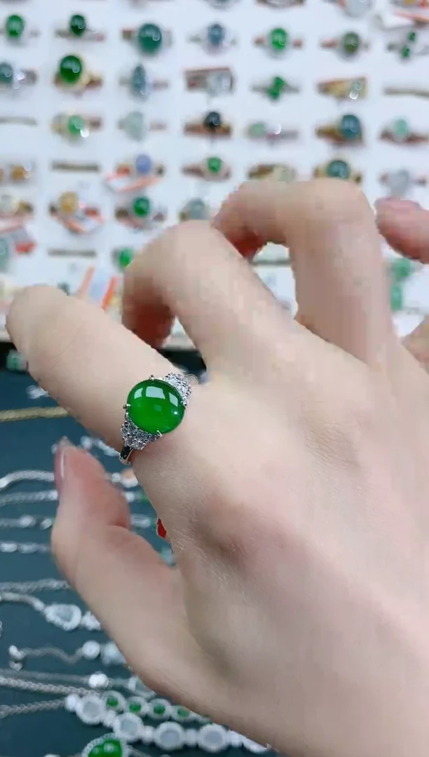 翡翠戒指银S925镶嵌天然翡翠