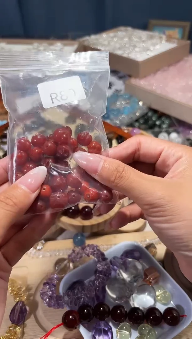 未镶嵌手串水晶R80红佛头一个