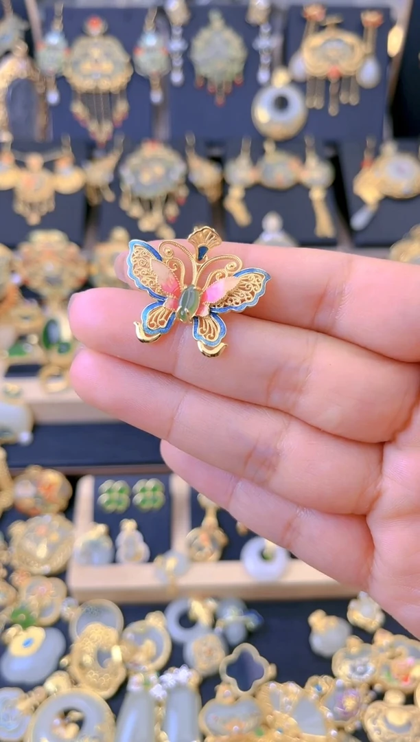 【闪购商品】和田玉吊坠银S925镀金镶嵌花丝镂空蝴蝶吊坠