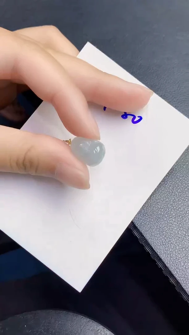 翡翠未镶嵌颈饰000000000