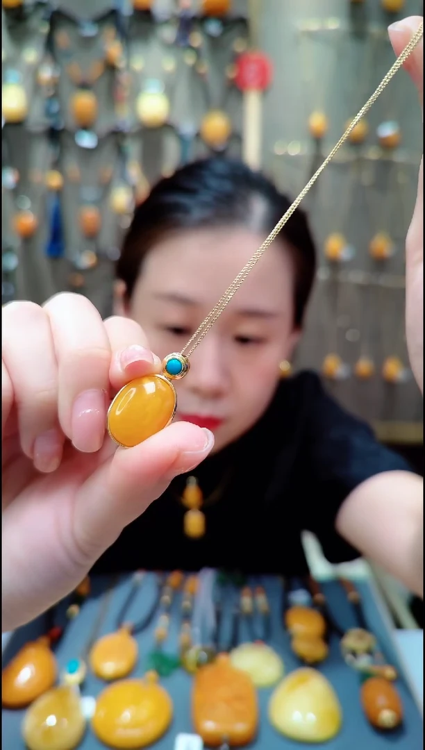 蜜蜡银S925镀金镶嵌珠宝奇石﹣F162蜜蜡吊坠