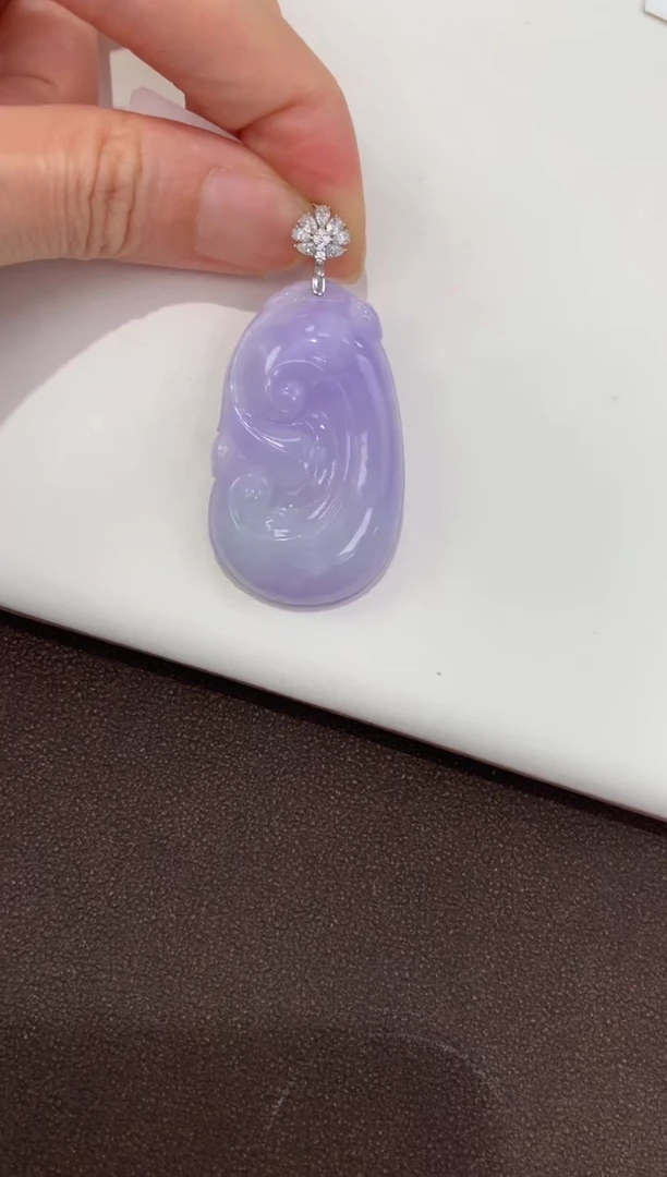 翡翠18K金镶嵌颈饰 天然缅甸A货翡翠