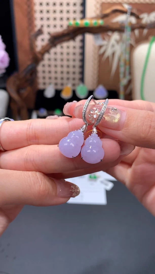 18K金镶嵌定制翡翠48小时鉴赏期 退货不扣服务费