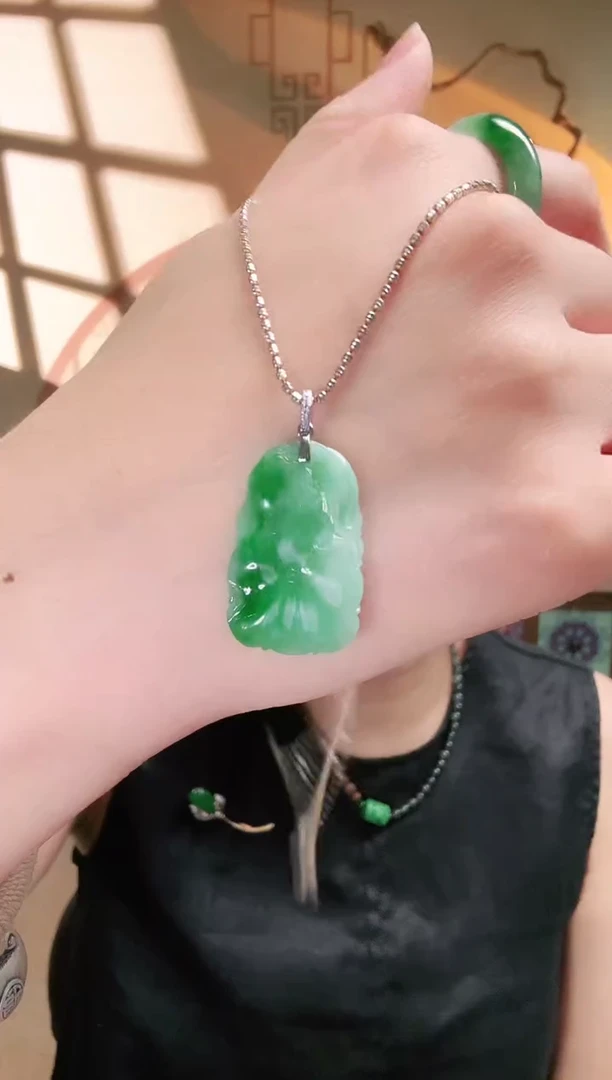 吊坠(不含链)未镶嵌翡翠吊坠
