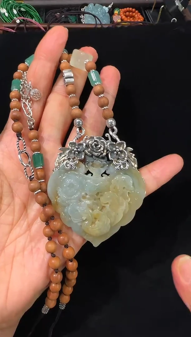 颈饰银S925镶嵌翡翠国风