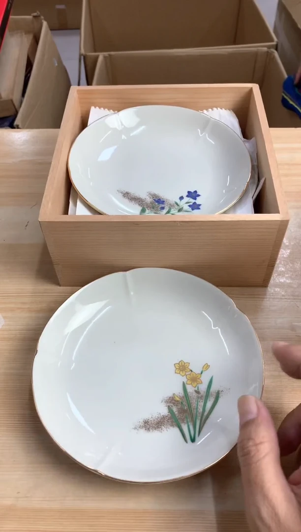 默认微瑕，no退no换，介意勿拍