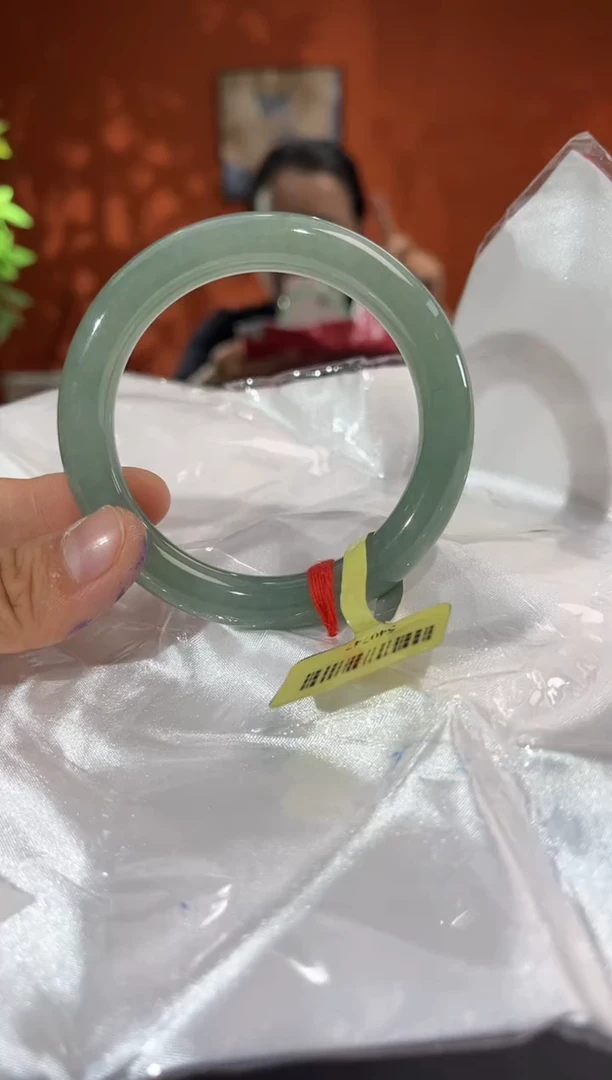 未镶嵌手镯翡翠碎*碎翡翠手镯