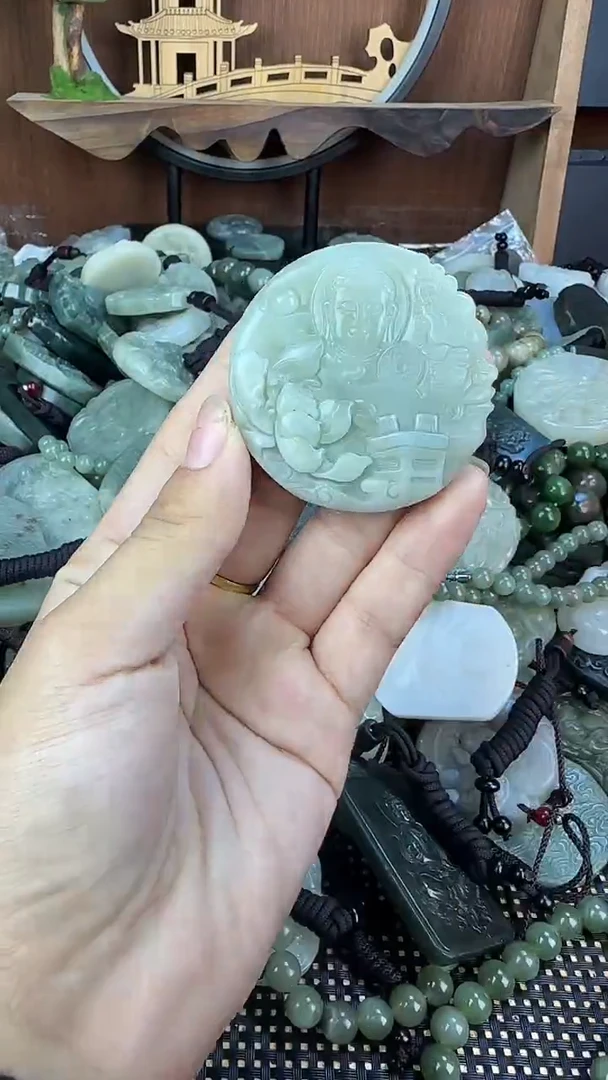 颈饰未镶嵌和田玉1