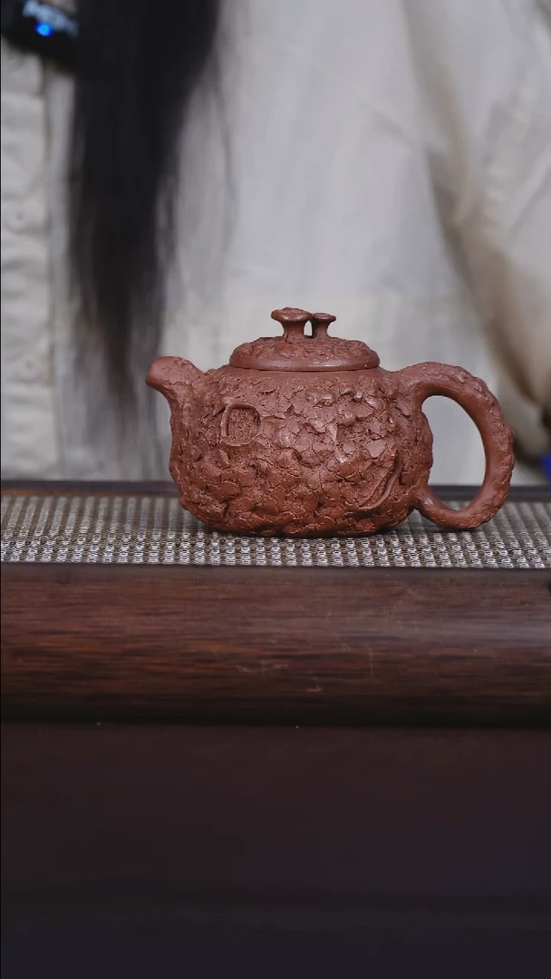 茶壶紫砂关注主播即可参与竞拍