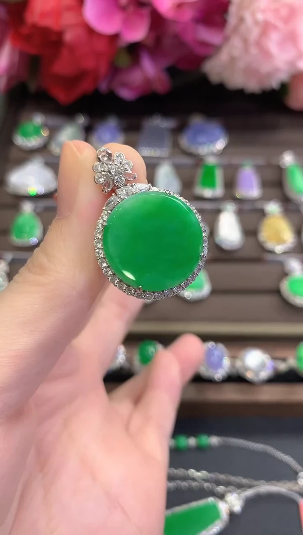 吊坠(不含链)18K金镶嵌翡翠秋日珠宝Q121