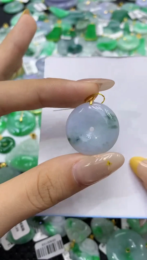 颈饰未镶嵌翡翠天然缅甸翡翠A货