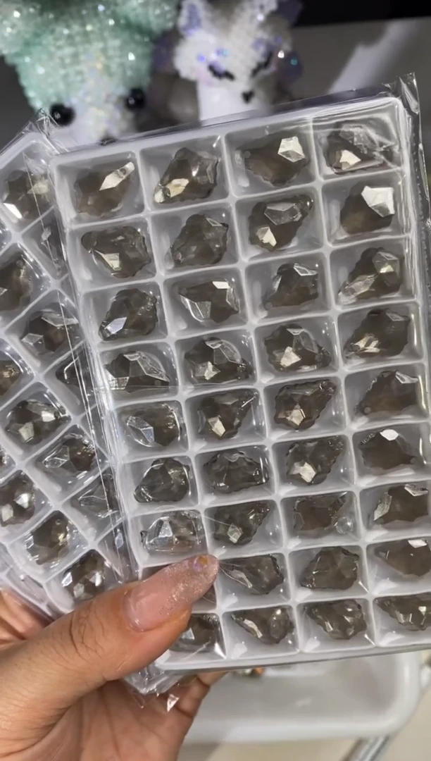 玻璃2567小枫叶36颗透明灰