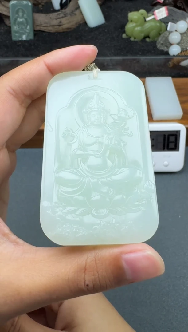 颈饰未镶嵌和田玉1