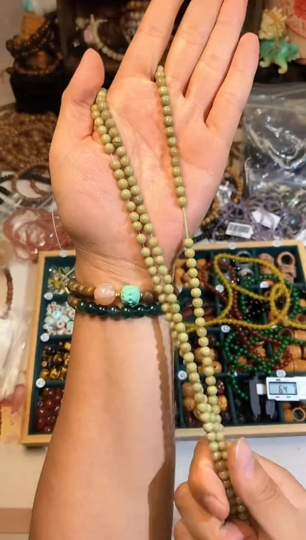合金手链玛瑙/玉髓卡6+阿拉善牛油果色半成品60颗左右