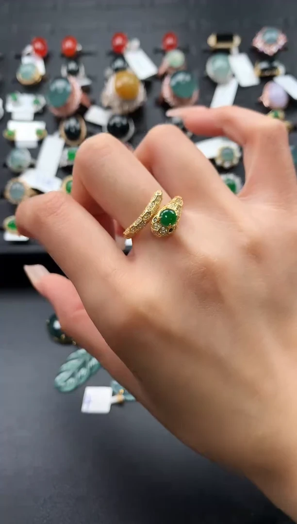 【闪购商品】翡翠戒指银S925镶嵌547647647654