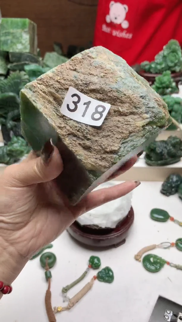 未镶嵌和田玉摆件1