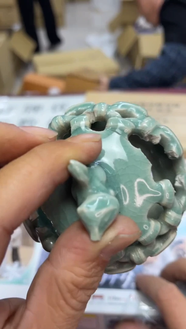 碟饕*餮默认微瑕，no退no换，介意勿拍