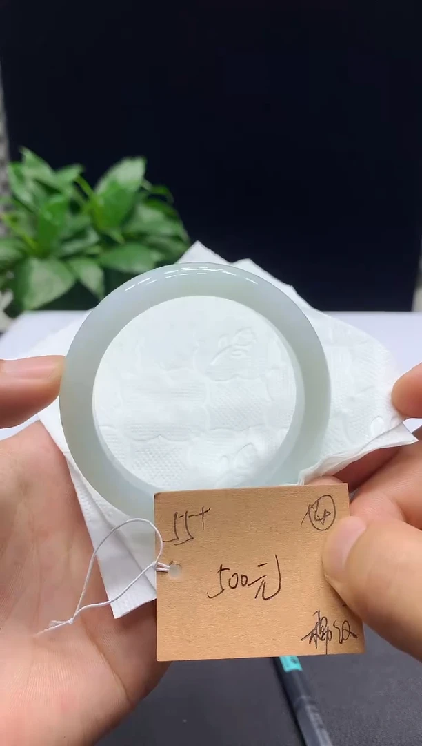 未镶嵌天然A货翡翠手镯定制翡翠现场买断-4