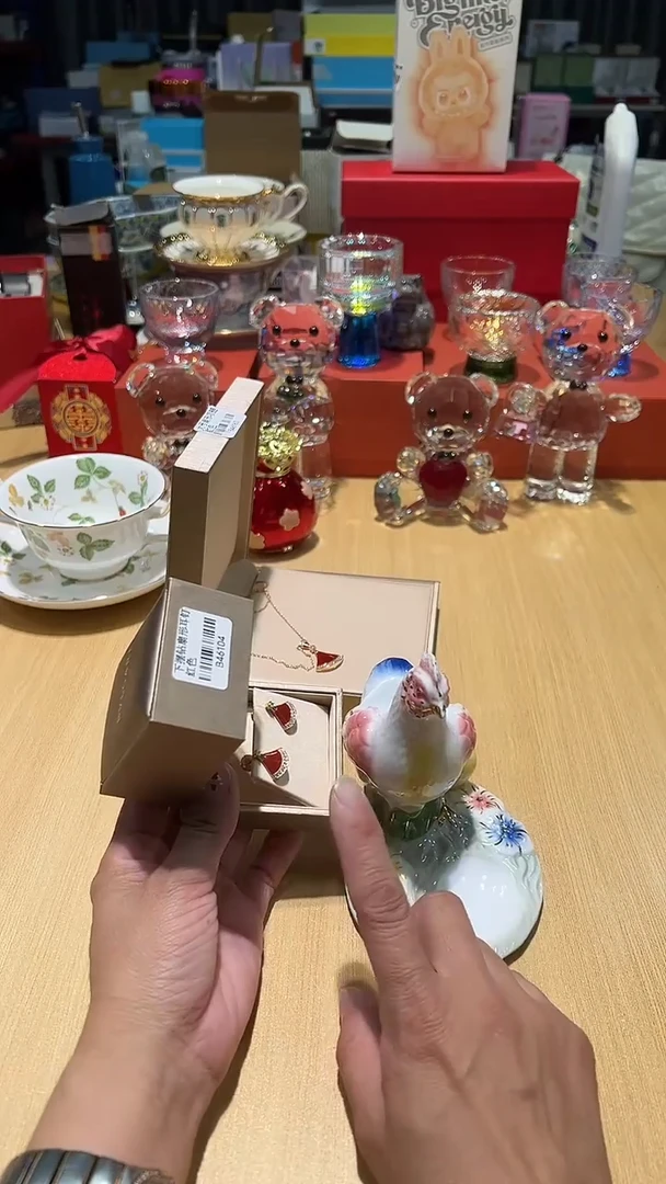 瓷片碗碟好物一件不留@@1