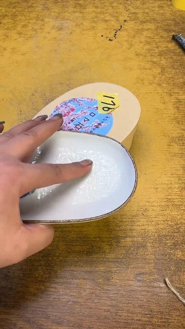 瓷器瓷器瑕疵破破176紫